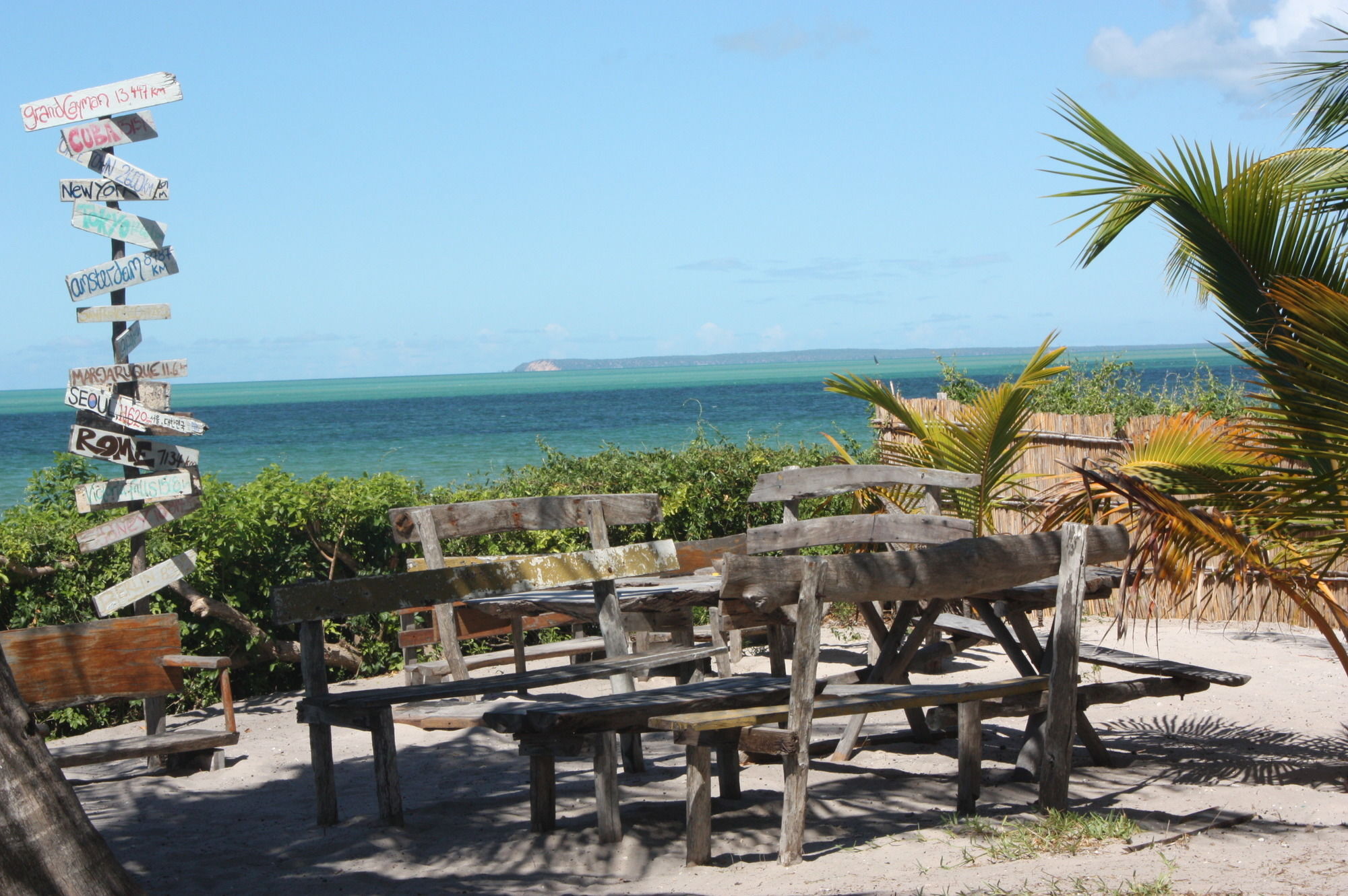 Baobab Beach Lodge And Backpackers Виланкулос Экстерьер фото
