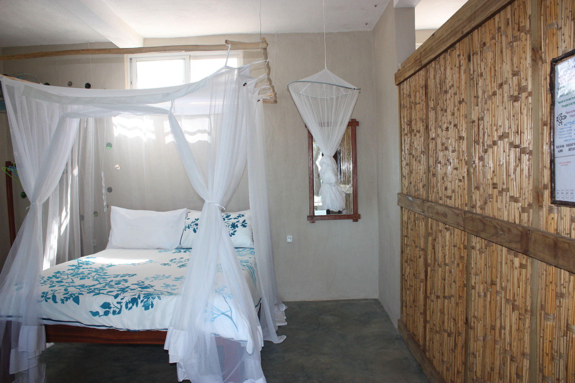 Baobab Beach Lodge And Backpackers Виланкулос Экстерьер фото