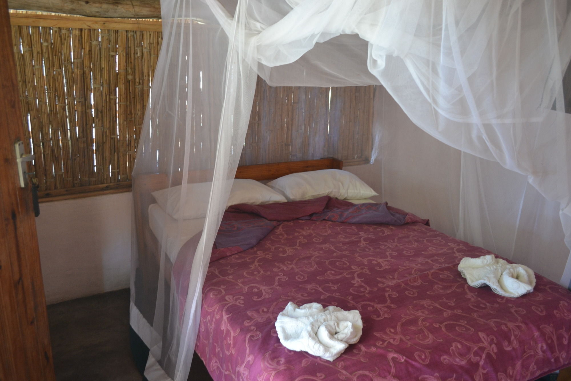 Baobab Beach Lodge And Backpackers Виланкулос Экстерьер фото